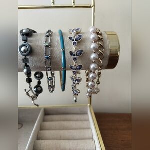 Elegant Women's Jewelry Lot 5 Bracelets Pearls and Blue Accents